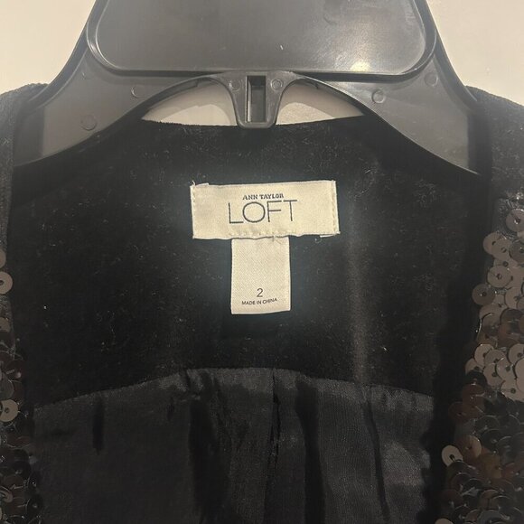 Ann Taylor Loft Black Sequins Vest Women’s Size 2 - Picture 2 of 9